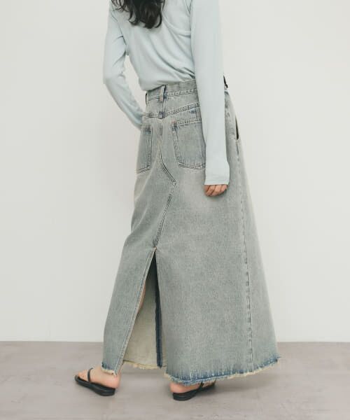 ＊＊KBF / ケービーエフ スカート | バックスリットデニムスカート（L.BLUE）