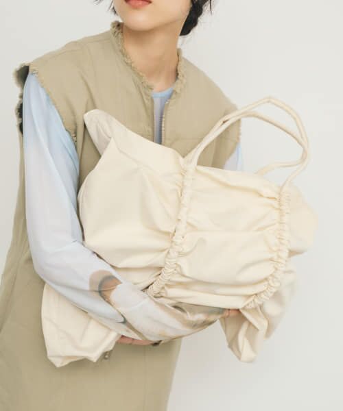 ＊＊KBF / ケービーエフ ショルダーバッグ | ビッグショルダーギャザーBAG（IVORY）