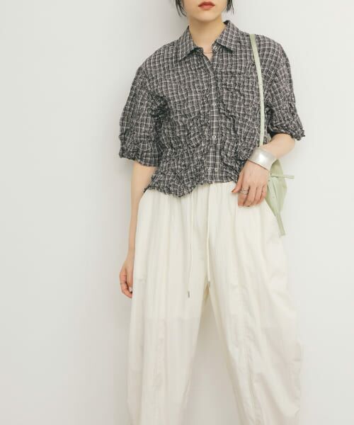 ＊＊KBF / ケービーエフ シャツ・ブラウス | ワッシャーチェックシャツ（CHARCOAL）