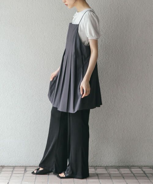 タグ付き新品　KBF　 タックプリーツミニワンピース KBF｜タックプリーツミニワンピース | Rakuten Fashion(楽天