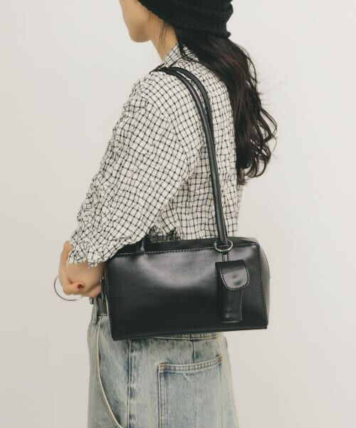 ＊＊KBF / ケービーエフ ショルダーバッグ | リップケース付きショルダーBAG（BLACK）