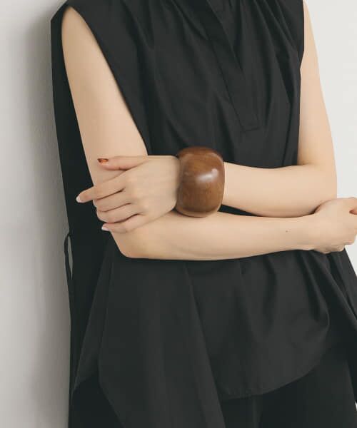 ＊＊KBF / ケービーエフ ブレスレット・バングル | ラウンドウッドボリュームバングル（BROWN）