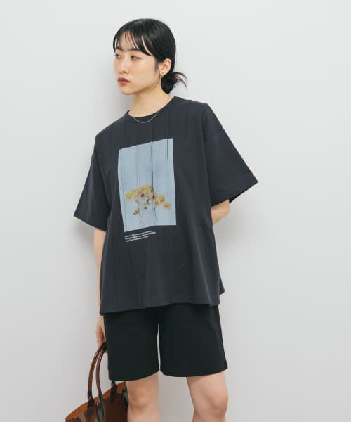 ＊＊KBF / ケービーエフ Tシャツ | ピンタックフォトプリントTEE（NAVY）