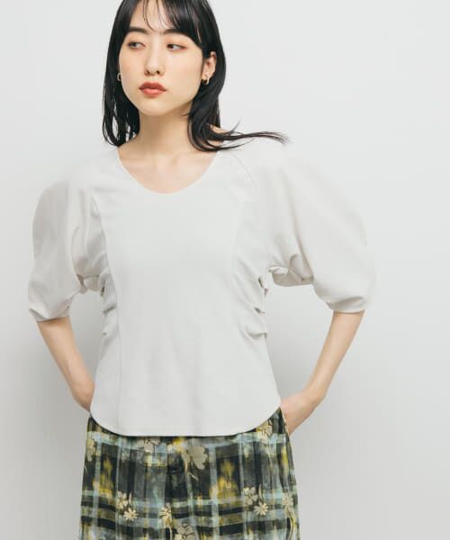 ＊＊KBF / ケービーエフ Tシャツ | Uネックブークレトップス（OYSTER）