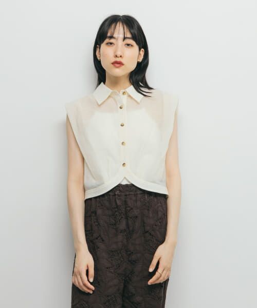 ＊＊KBF / ケービーエフ シャツ・ブラウス | ショルダータックコンパクトシャツ（IVORY）