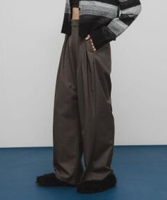 ＊＊KBF / ケービーエフ その他パンツ | タックデザインスラックス