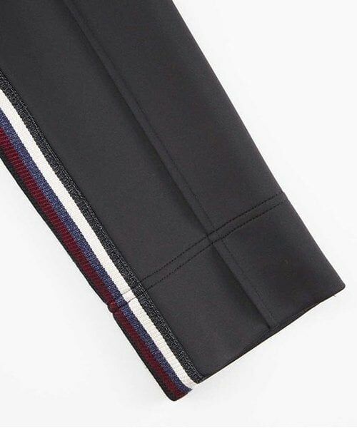 KP / ケーピー スウェット | KPBOY 恐竜刺しゅうライン入り上下セット(110～150) | 詳細12