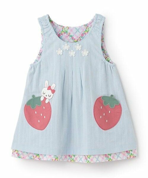 KP / ケーピー ミニ丈・ひざ丈ワンピース | いちご柄リバーシブルジャンパースカート（80-130cm）（サックス）