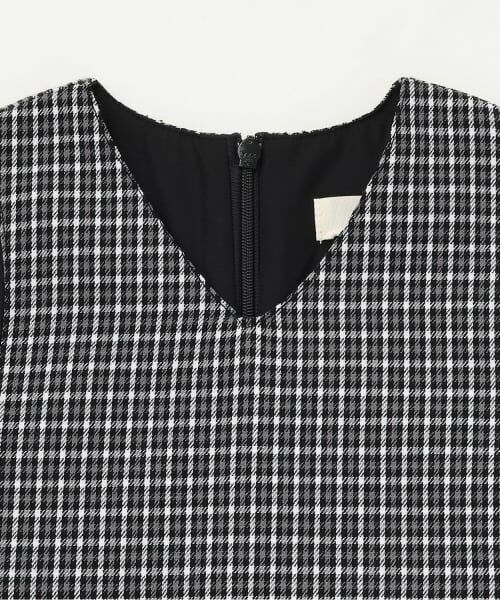 KP / ケーピー ミニ丈・ひざ丈ワンピース | 音符刺シュウ チェックジャンパースカート | 詳細2