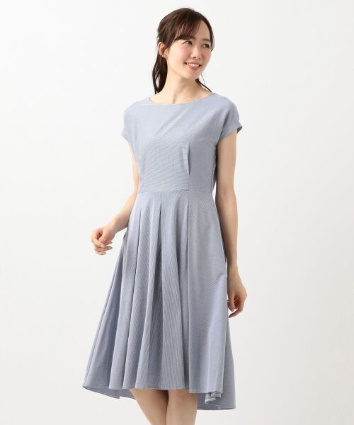 セール シワになりにくい サッカーストライプ ワンピース ミニ丈 ひざ丈ワンピース 組曲 クミキョク ファッション通販 タカシマヤファッションスクエア