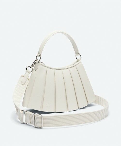 ファッションショー テニススカートラムレザーバッグ