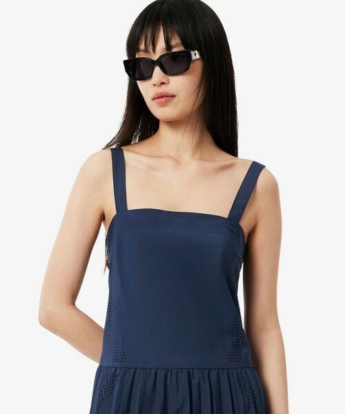 LACOSTE / ラコステ ミニ丈・ひざ丈ワンピース | レーザーカットドットライン ホルターネック ロングプリーツストラップドレス / ワンピース | 詳細1