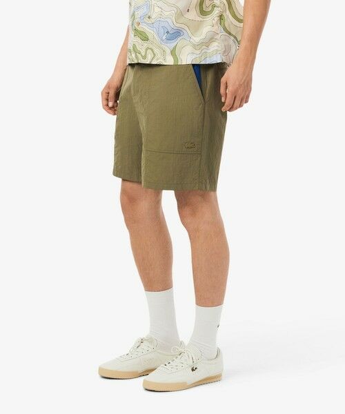 LACOSTE/ラコステ 撥水・防風・軽量ファブリック ワークナイロンショーツ / ハーフパンツ オリーブ 2(日本サイズS) LACOSTE/ラコステ 撥水・防風・軽量ファブリック ワークナイロンショーツ / ハーフパンツ オリーブ 2(日本サイズS)