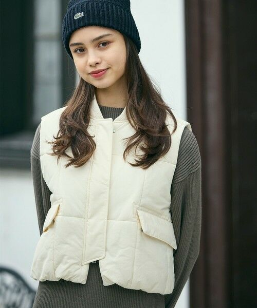 LACOSTE / ラコステ ダウンジャケット・ベスト | クロップド丈 撥水 THERMORE中綿 ジップアップベスト(オフホワイト)