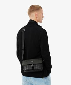 LACOSTE / ラコステ メッセンジャーバッグ・ウエストポーチ | モノグラム エンボスレザーミニショルダーバッグ