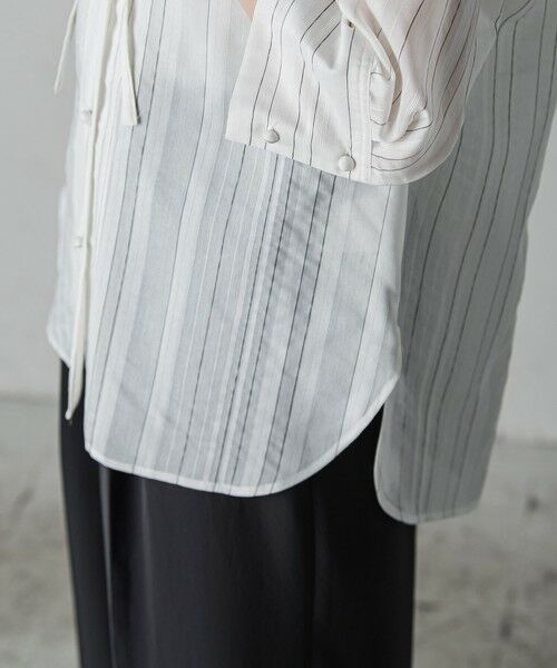 la.f...(大きいサイズ) / ラ・エフ(おおきいサイズ) シャツ・ブラウス | 【大きいサイズ】セミシアーストライプブラウス≪洗濯機で洗える≫ | 詳細1
