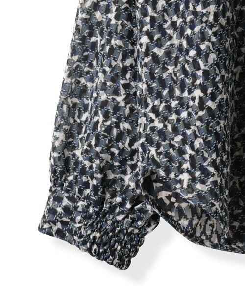 la.f...(大きいサイズ) / ラ・エフ(おおきいサイズ) シャツ・ブラウス | 【大きいサイズ】ジャガードプリントブラウス≪洗濯機で洗える≫ | 詳細4