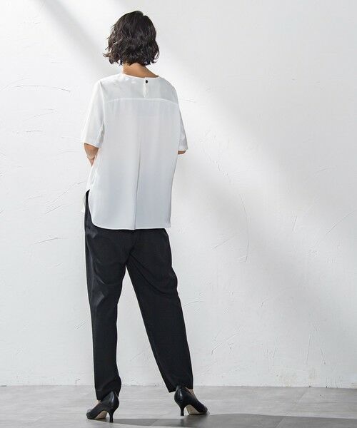 la.f...(大きいサイズ) / ラ・エフ(おおきいサイズ) カットソー | 【大きいサイズ】バックサテンカットソー≪洗濯機で洗える≫ | 詳細10