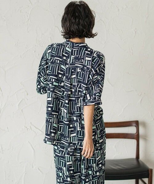 la.f...(大きいサイズ) / ラ・エフ(おおきいサイズ) シャツ・ブラウス | 【大きいサイズ】幾何柄ブラウス≪洗濯機で洗える≫ | 詳細12