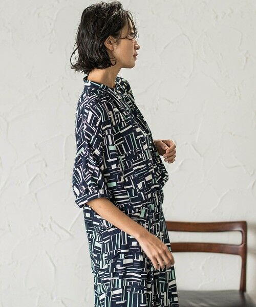 la.f...(大きいサイズ) / ラ・エフ(おおきいサイズ) シャツ・ブラウス | 【大きいサイズ】幾何柄ブラウス≪洗濯機で洗える≫ | 詳細13