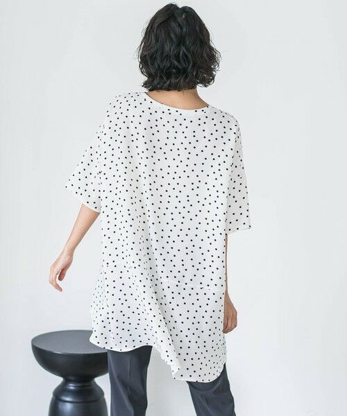 la.f...(大きいサイズ) / ラ・エフ(おおきいサイズ) シャツ・ブラウス | 【大きいサイズ】【biyori】""着心地さらっと""半袖万能フレアチュニック≪洗濯機で洗える≫ | 詳細2