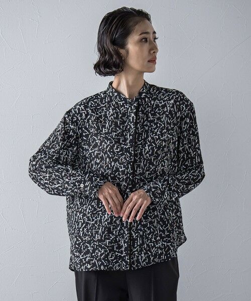 la.f...(大きいサイズ) / ラ・エフ(おおきいサイズ) シャツ・ブラウス | 【大きいサイズ】幾何ドット柄ブリントブラウス≪洗濯機で洗える≫ | 詳細1