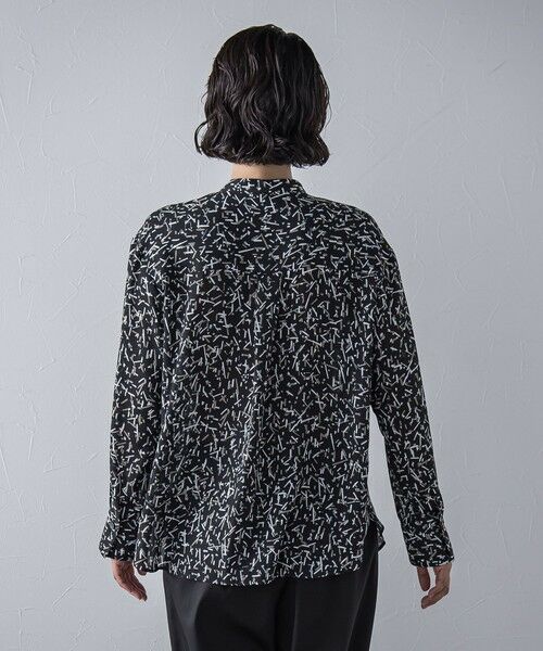 la.f... / ラ・エフ シャツ・ブラウス | 幾何ドット柄ブリントブラウス≪洗濯機で洗える≫ | 詳細2