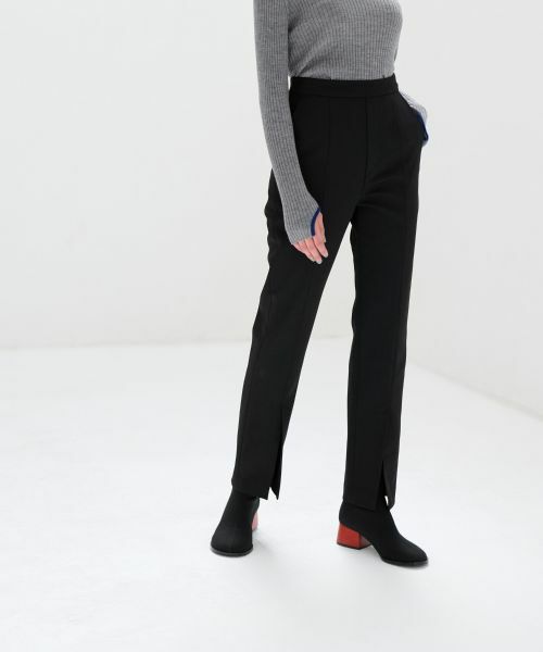 LANVIN en Bleu / ランバン オン ブルー その他パンツ | フロントスリットスリムパンツ(ブラック)