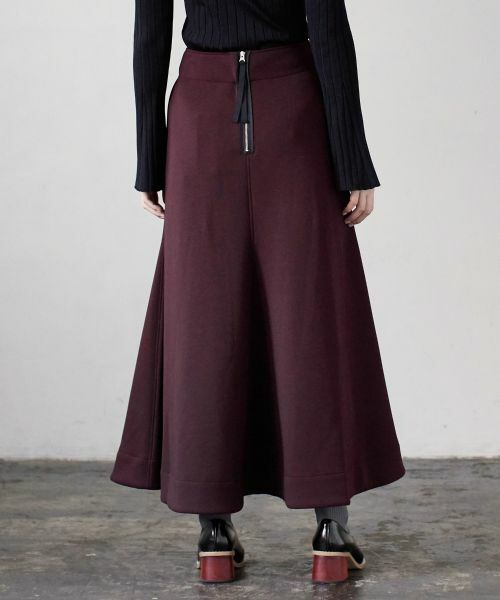LANVIN en Bleu ダンボールフレアスカート　ブラック　サイズ38 スカート | LANVIN en Bleu | ランバン オン ブルー公式