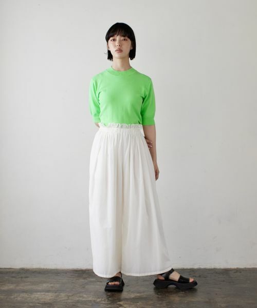 LANVIN en Bleu / ランバン オン ブルー その他パンツ | 速乾ナイロンピンタッククロップドパンツ | 詳細14