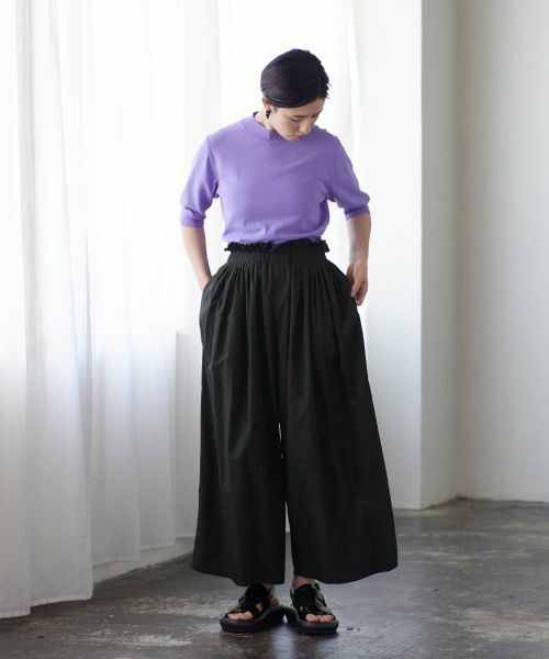 LANVIN en Bleu / ランバン オン ブルー その他パンツ | 速乾ナイロンピンタッククロップドパンツ | 詳細23