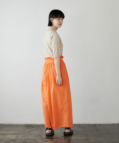 LANVIN en Bleu / ランバン オン ブルー その他パンツ | 速乾ナイロンピンタッククロップドパンツ | 詳細6