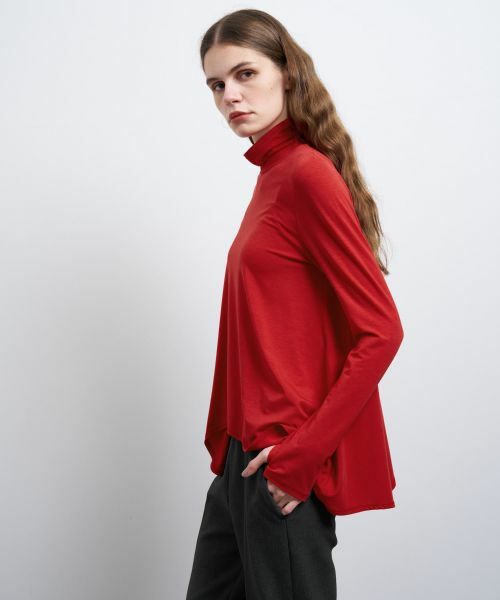 LANVIN en Bleu / ランバン オン ブルー Tシャツ | アシンメカーブヘムカットソー | 詳細12