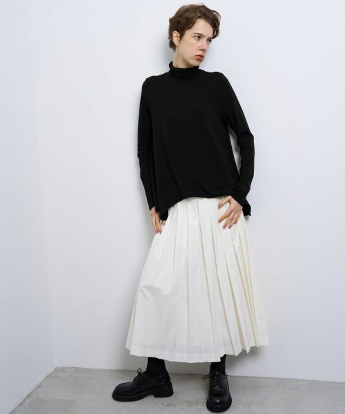 LANVIN en Bleu / ランバン オン ブルー Tシャツ | アシンメカーブヘムカットソー | 詳細18