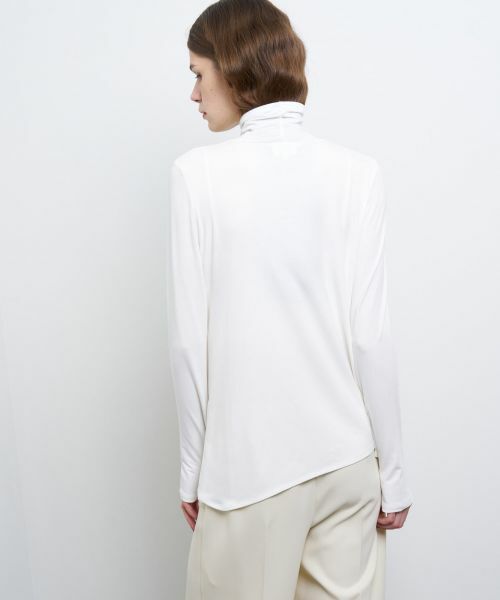 LANVIN en Bleu / ランバン オン ブルー Tシャツ | アシンメカーブヘムカットソー | 詳細5