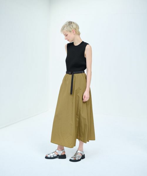 LANVIN en Bleu / ランバン オン ブルー ロング・マキシ丈スカート | ウォッシュナイロンバックルスカート | 詳細1