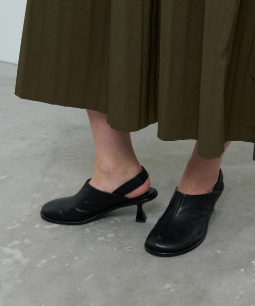 LANVIN en Bleu / ランバン オン ブルー その他小物 | バックストラップサンダル | 詳細1