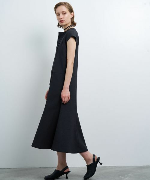 LANVIN en Bleu / ランバン オン ブルー ドレス | アムンゼンドレープネックフレアワンピース | 詳細3