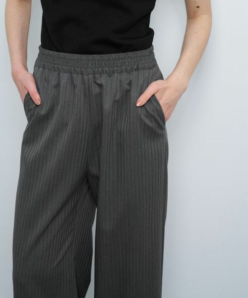 LANVIN en Bleu / ランバン オン ブルー その他パンツ | ピンストライプゴムワイドパンツ | 詳細4