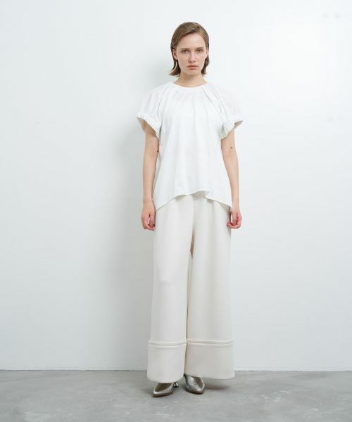 LANVIN en Bleu / ランバン オン ブルー Tシャツ | ギャザーネックドロストカットソー | 詳細1