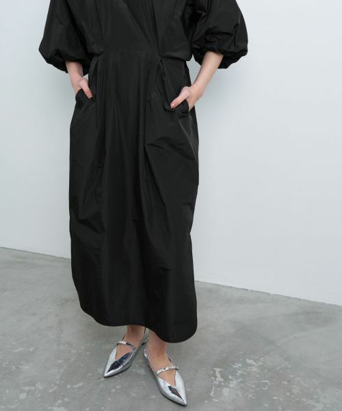 LANVIN en Bleu / ランバン オン ブルー ドレス | メモリータフタボリュームスリーブワンピース | 詳細7