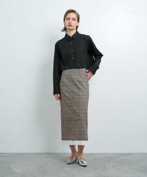 LANVIN en Bleu / ランバン オン ブルー シャツ・ブラウス | ハート釦バックフレアクロップドシャツ | 詳細1