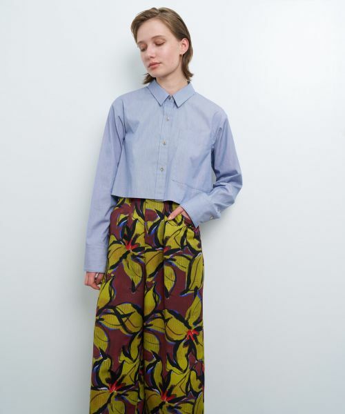 LANVIN en Bleu / ランバン オン ブルー シャツ・ブラウス | ハート釦バックフレアクロップドシャツ | 詳細20