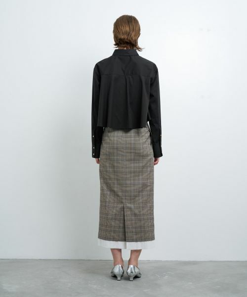 LANVIN en Bleu / ランバン オン ブルー シャツ・ブラウス | ハート釦バックフレアクロップドシャツ | 詳細3