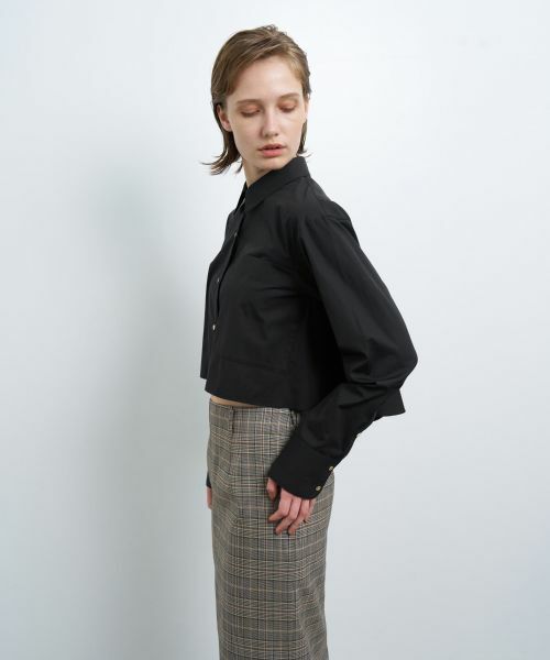 LANVIN en Bleu / ランバン オン ブルー シャツ・ブラウス | ハート釦バックフレアクロップドシャツ | 詳細5