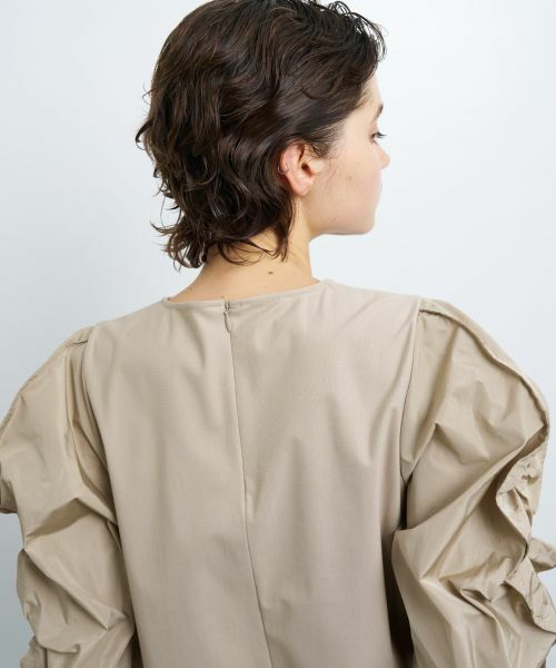 LANVIN en Bleu / ランバン オン ブルー Tシャツ | ギャザースリーブコンビカットソー | 詳細21