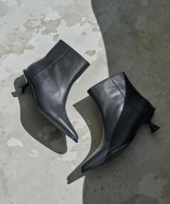 LANVIN en Bleu / ランバン オン ブルー その他小物 | ポインテッドショートブーツ