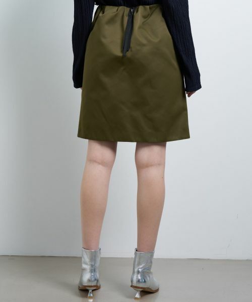 LANVIN en Bleu / ランバン オン ブルー ロング・マキシ丈スカート | トリプルクロスメモリーサテンミニスカート | 詳細11