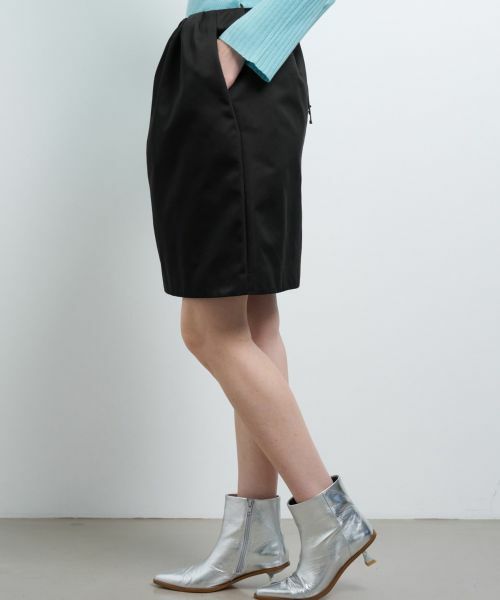 LANVIN en Bleu / ランバン オン ブルー ロング・マキシ丈スカート | トリプルクロスメモリーサテンミニスカート | 詳細4