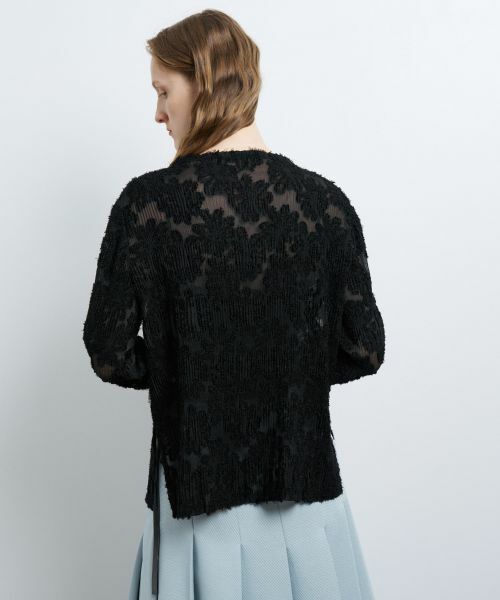 LANVIN en Bleu / ランバン オン ブルー Tシャツ | カットジャガードプリーツトップス | 詳細11